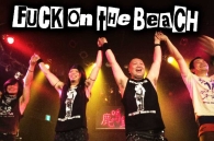 FUCK ON THE BEACHがファストかつ荒れ狂ったライブをObscene Extreme Asia 2015で披露する！！！